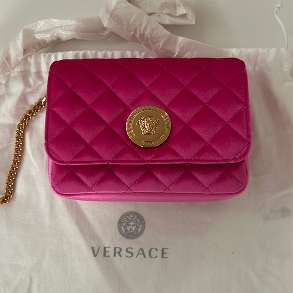 Versace Handbags - Versace NWOT Hot Pink Velvet MEDUSA Clutch crossbody Handbag 7”x5” with dust bag